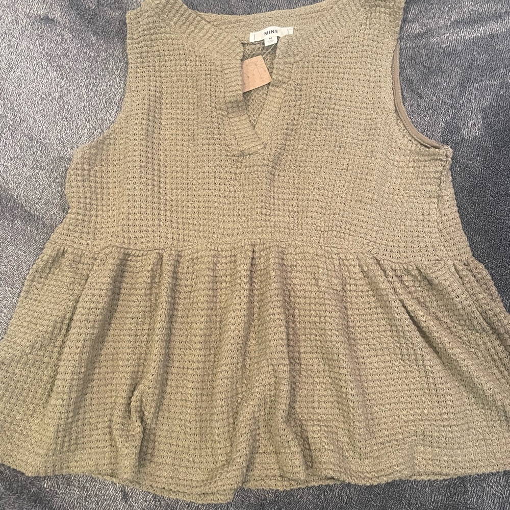 Women’s ’baby doll’ tank